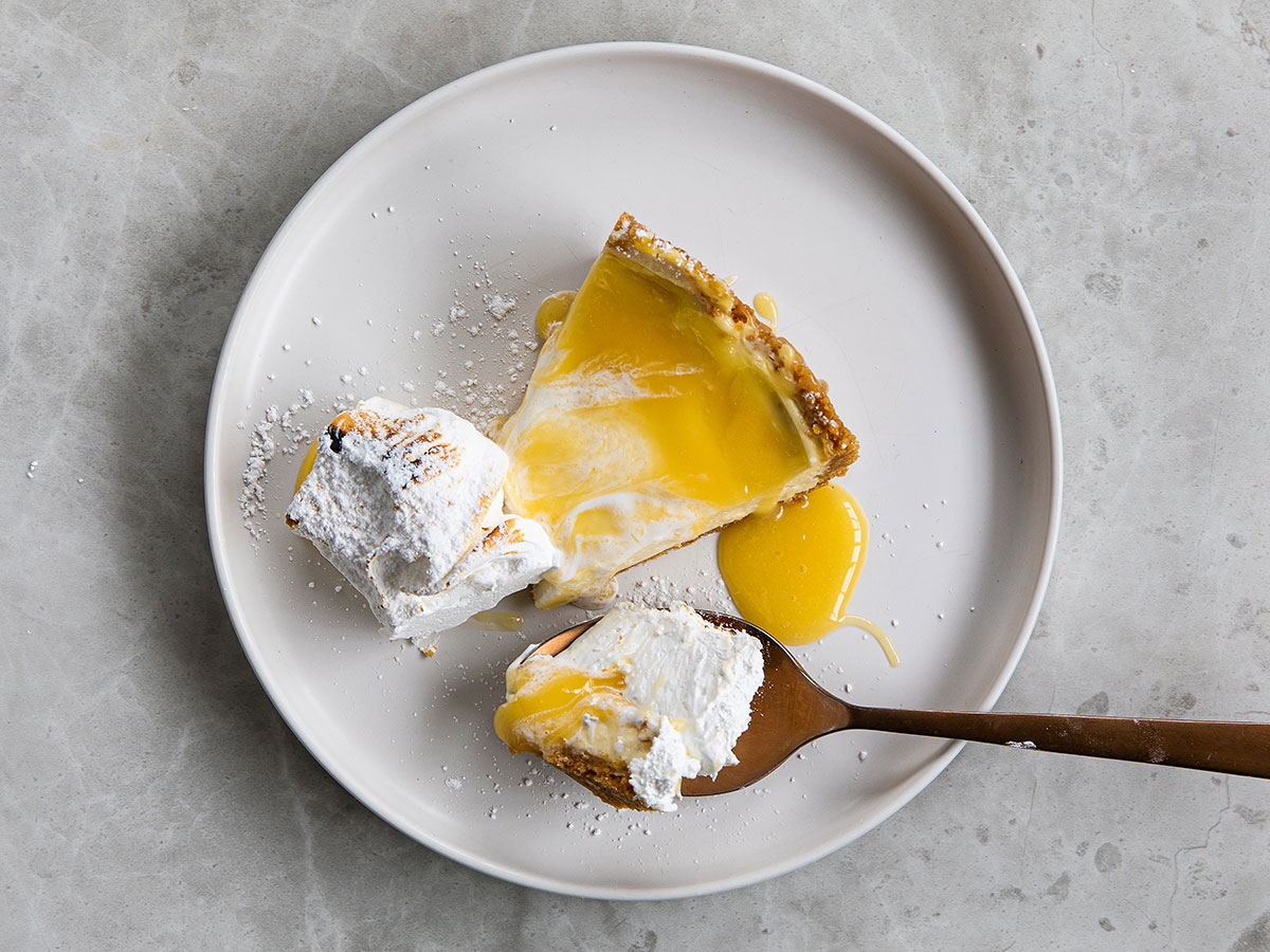 Lemon meringue cheesecake