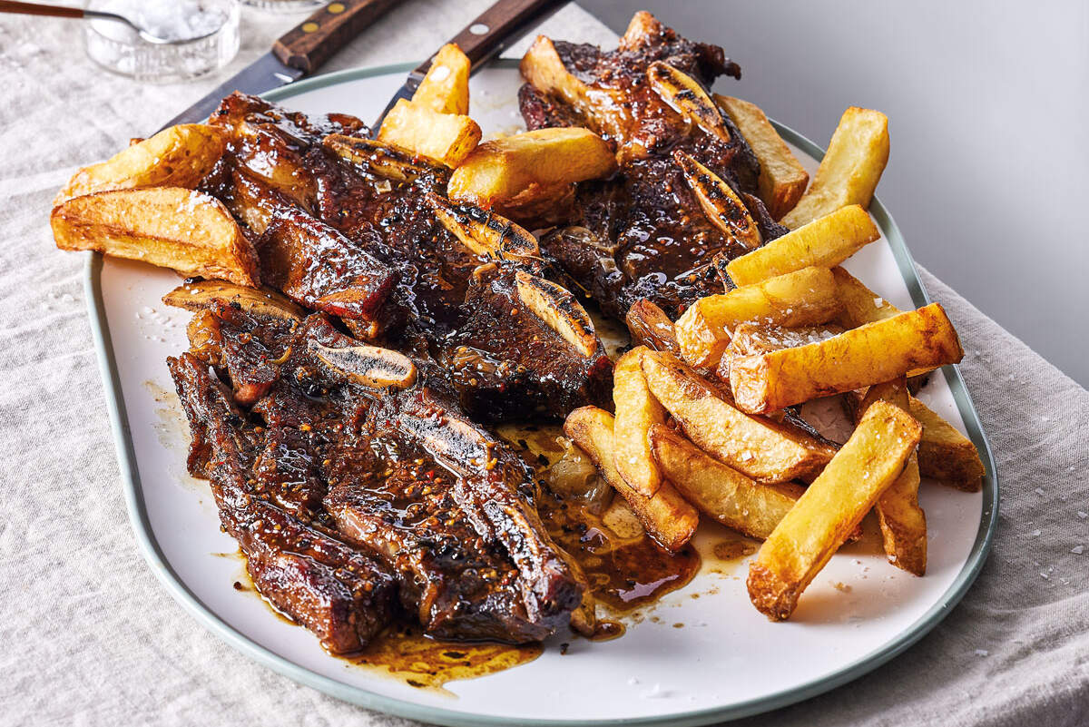 BRAISED SHORTRIB RASHERS WITH CHIPS