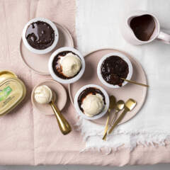 Hot chocolate malva pudding