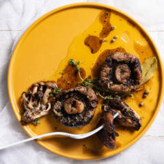 Pickled braaied mushrooms