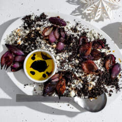 Uphuthu with black quinoa