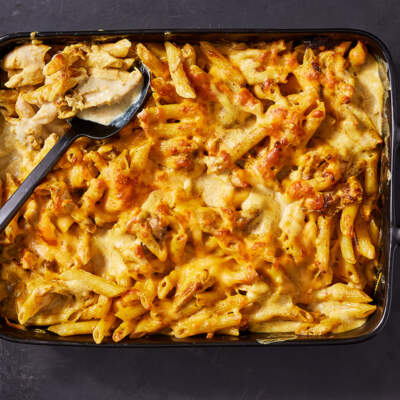 Pulled butter chicken penne