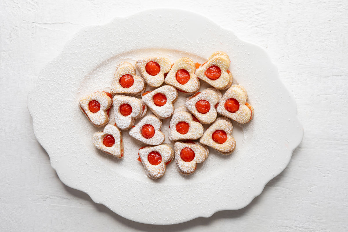 ​Strawberry curd sandwich cookies recipe | Woolworths TASTE