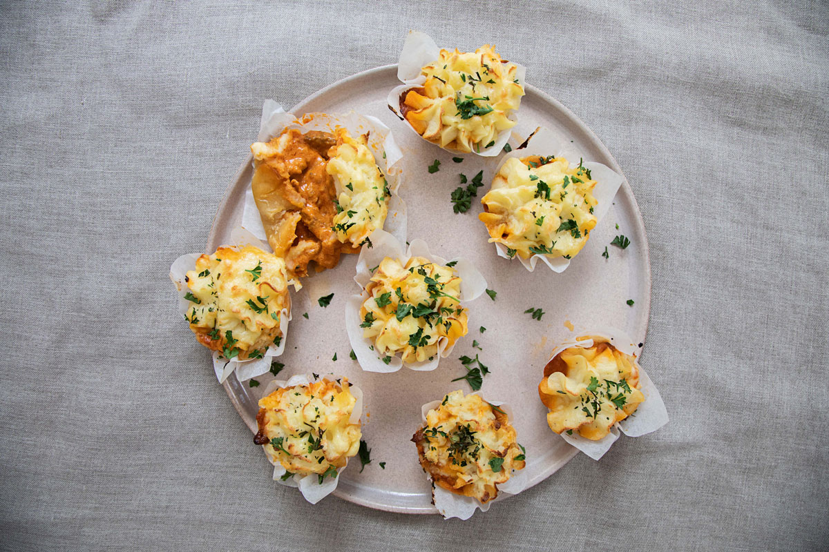 Steak-and-mashed potato cups