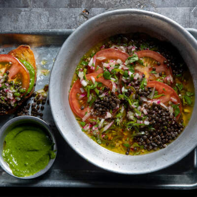Tomatoes on toast with lentils
