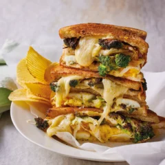 Broccoli-and-cheese toastie