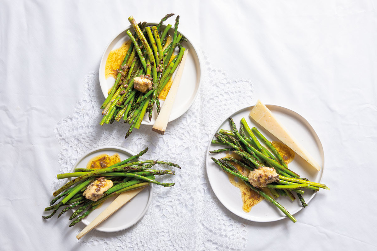 Asparagus with anchovy butter