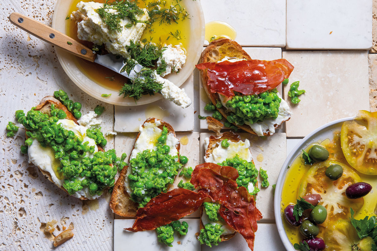 Bruschetta with smashed peas | Woolworths TASTE