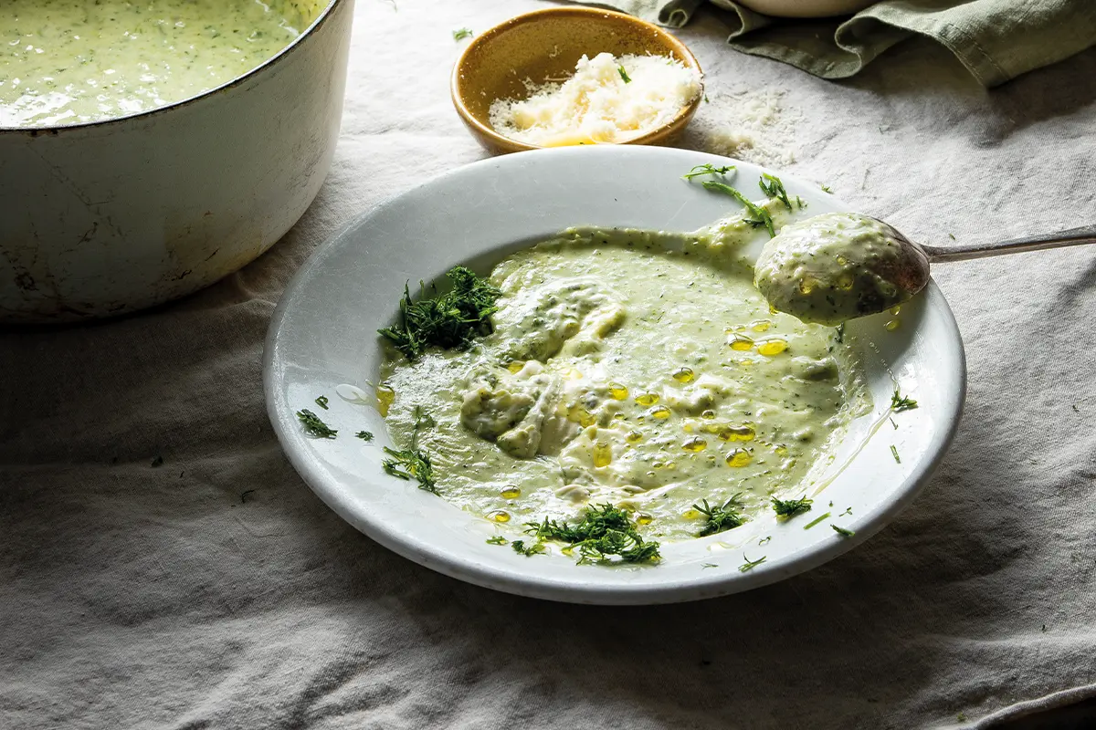 Cheesy broccoli soup