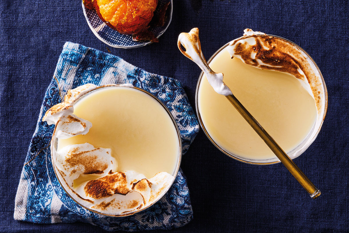 Lemon meringue white hot chocolate