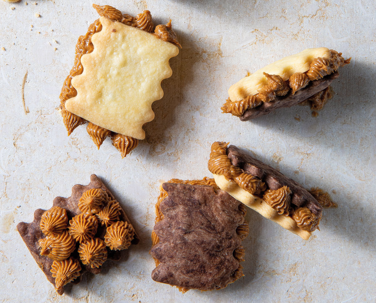 Sandwich biscuits with speculaas Woolworths TASTE