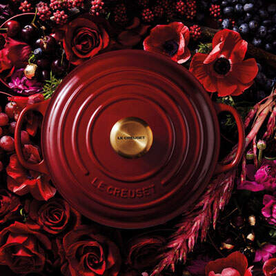 Subscribe to the TASTE newsletter and win a Le Creuset 24cm Signature Round Casserole in Rhône, worth R4 999