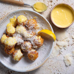 Cheesy potato croquettes with Parmigiano Reggiano hollandaise