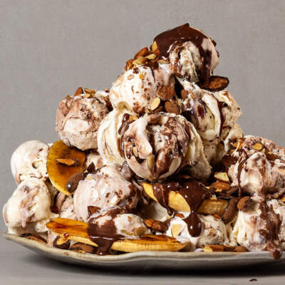 Tin Roof banana split