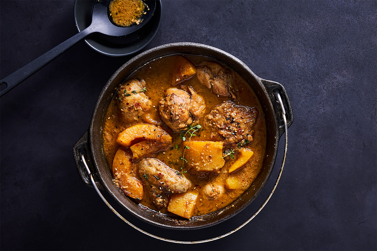 Peanut-and-Coca Cola chicken potjie