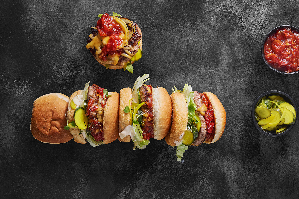 smashed boerewors burgers