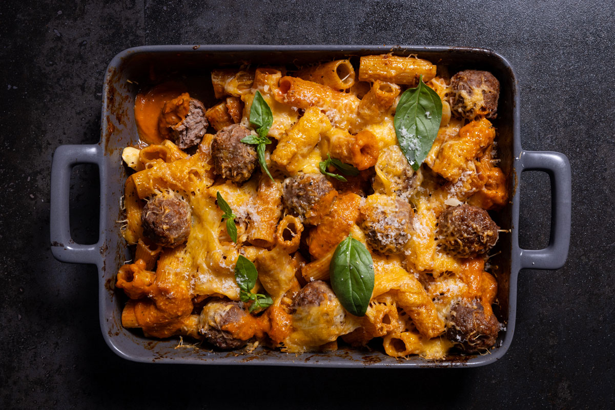 Dump-and-bake pasta tray bake