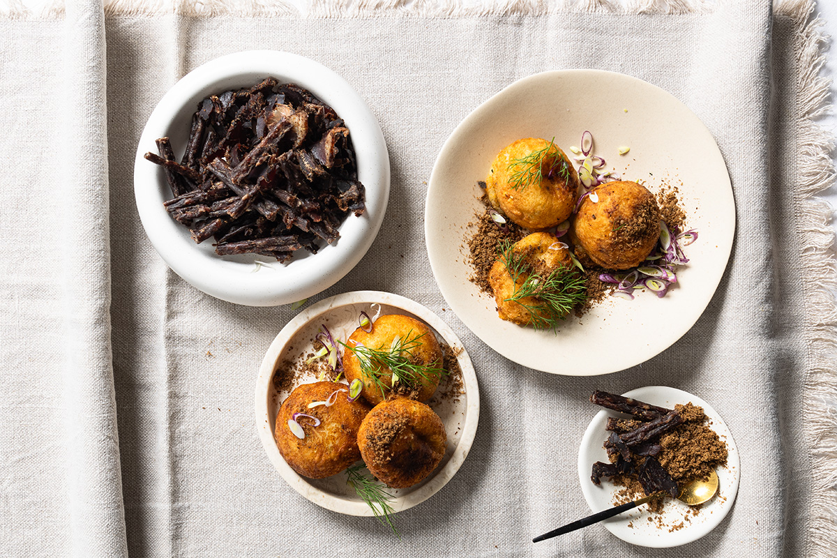 Biltong-stuffed potato croquettes snack