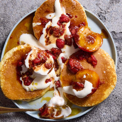 Flapjacks with braaied Melba fruit