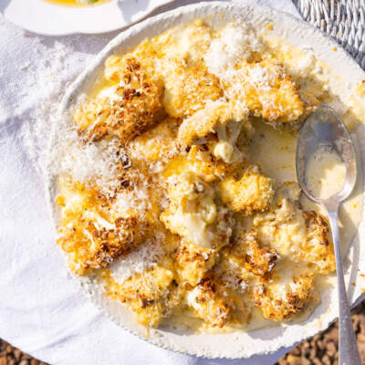 Parmesan-and-Gruyère cauliflower cheese