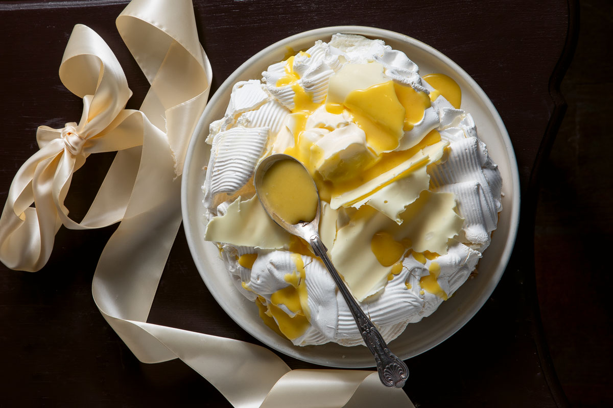 Citrus pavlova