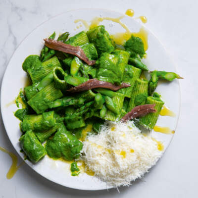 Rigatoni with fresh green sauce
