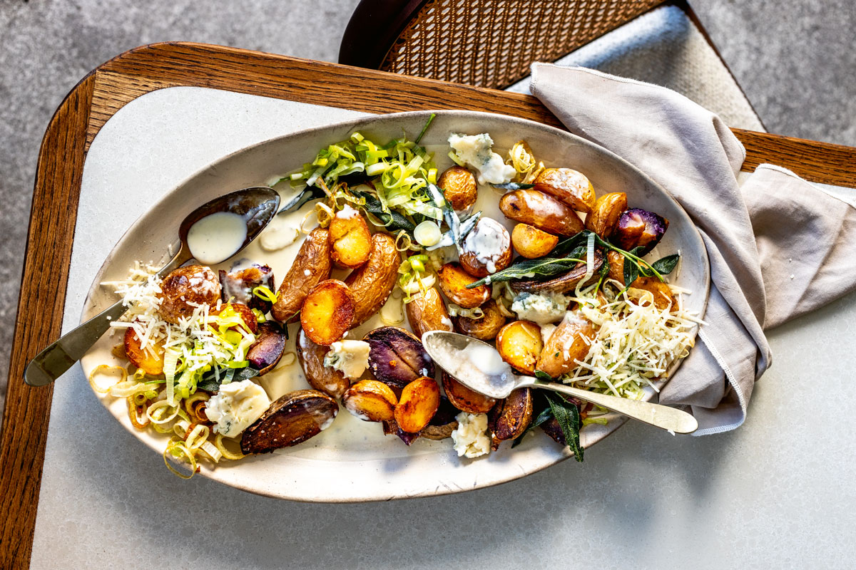 Fried potato salad with blue cheese recipe | WW TASTE