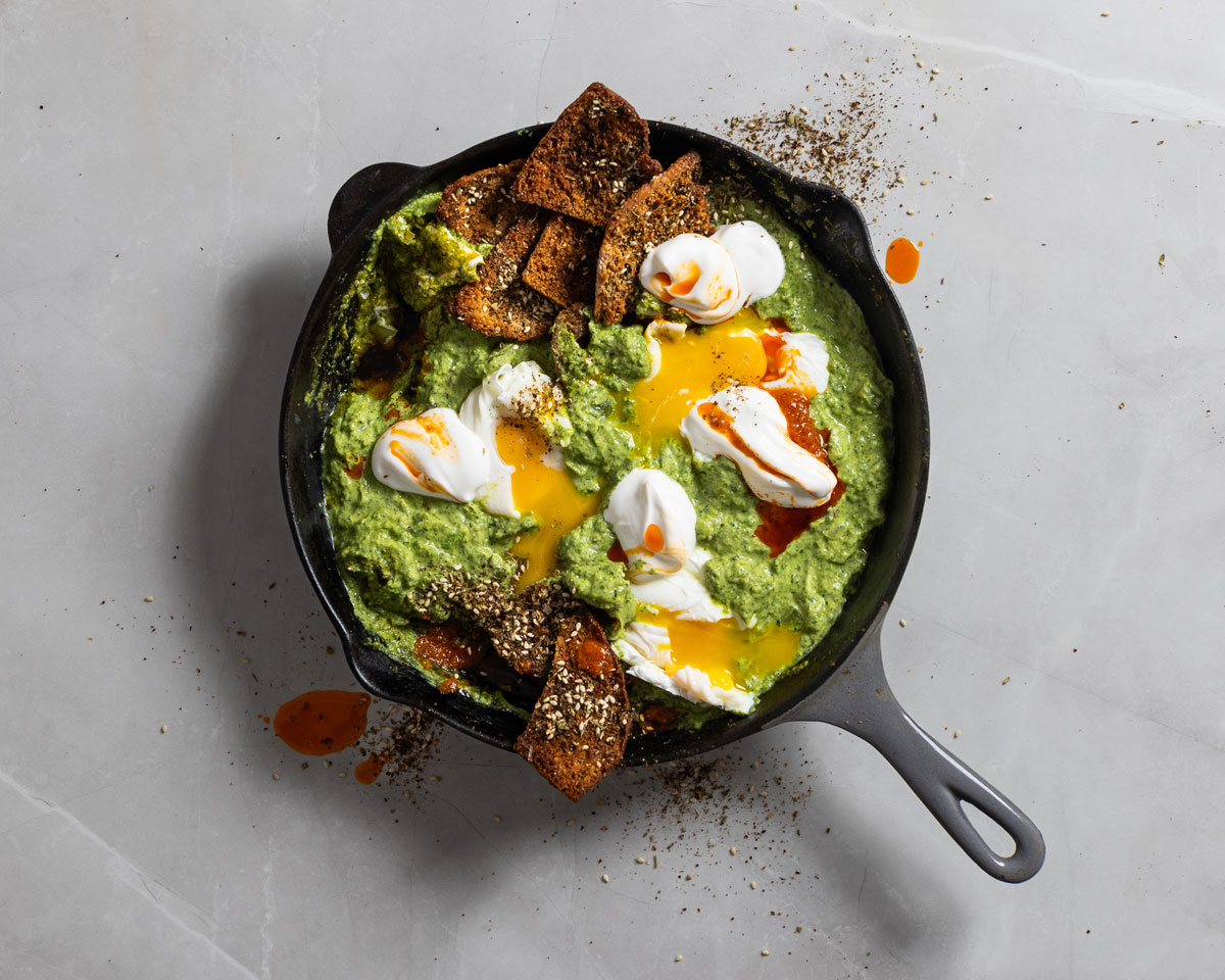 Green shakshuka with za’atar pita chips