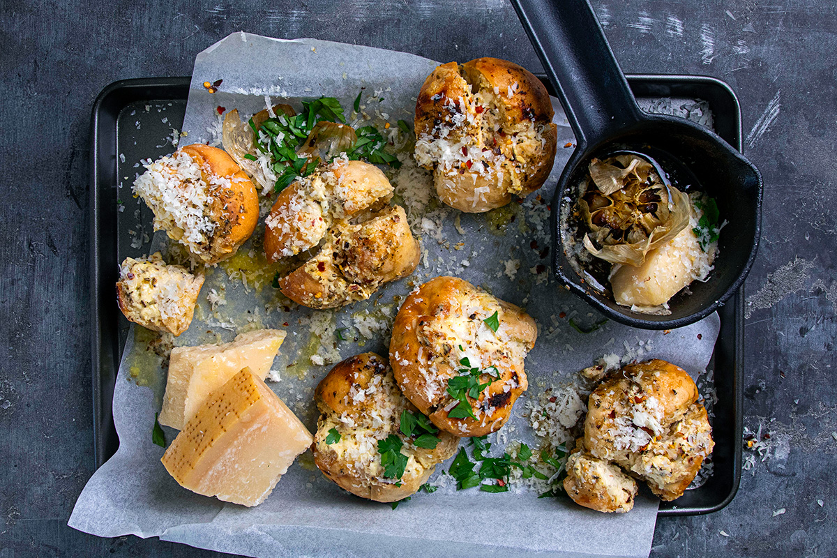Parmigiano Reggiano garlic rolls-image