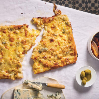 Pizza ai quattro formaggi