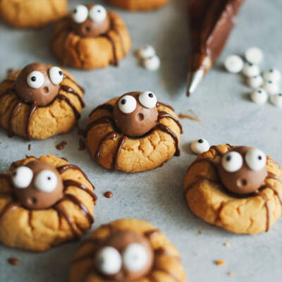 Peanut butter-and-chocolate spider cookies
