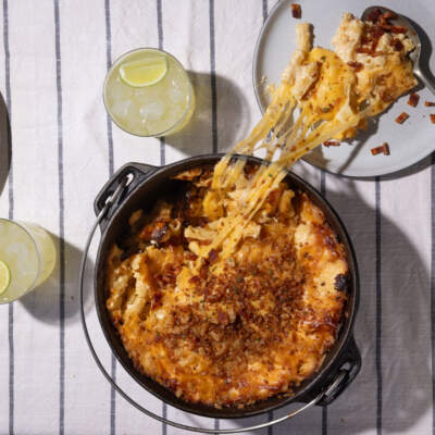 Mac-and-cheese potjie