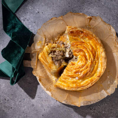 Self-saucing stuffing pie