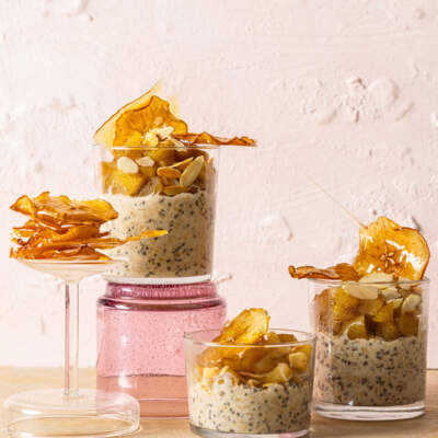 Apple pie-inspired overnight oats