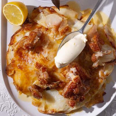 Potato bake with crackling