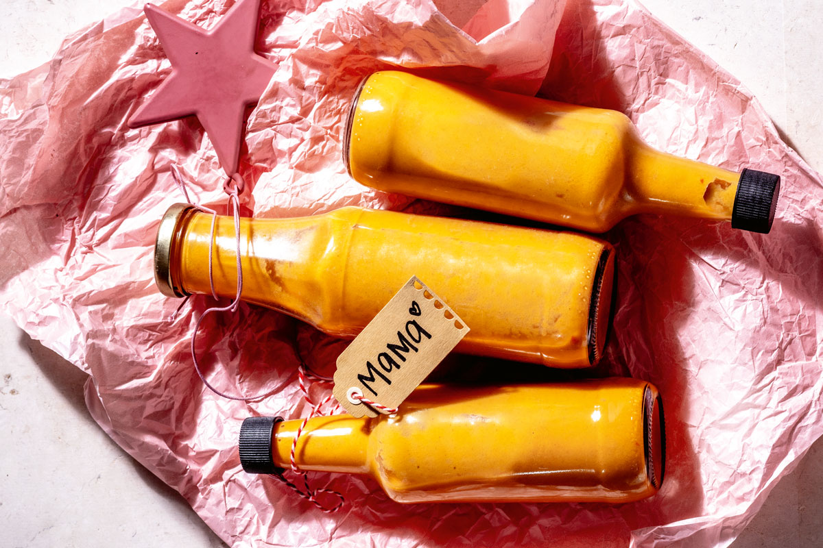 Sour peach hot sauce