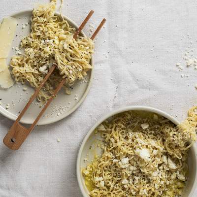 Cacio e pepe ramen
