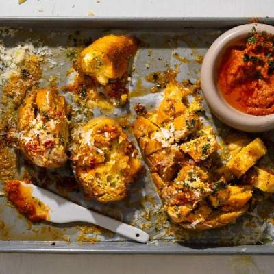 Grana Padano garlic bread