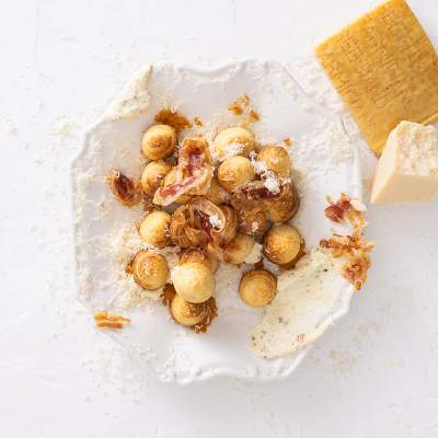 Parmesan profiteroles with Parmesan custard