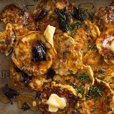 Venison bites and sweetcorn crumpets