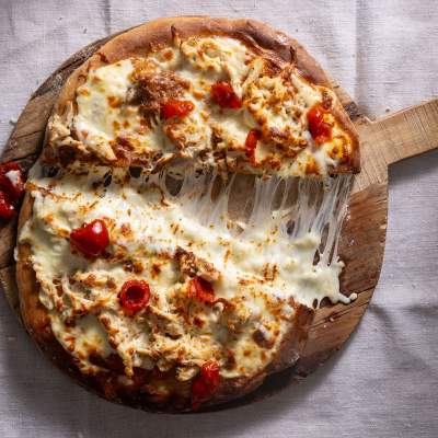 Chicken mayo pizza