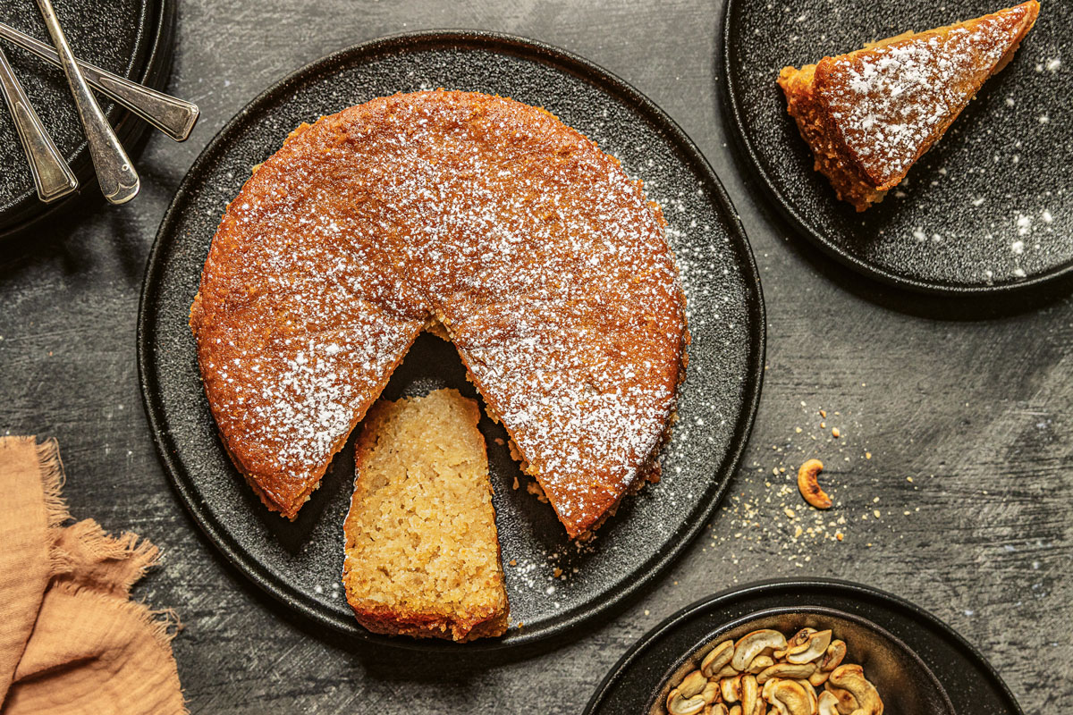 Vegan bolo Polana (cashew nut cake)