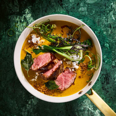 Pan-roasted yellow beef curry