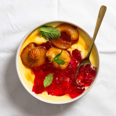 Poached nectarines with custard and jelly