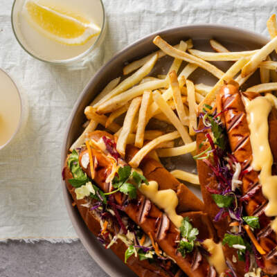Ultimate hot dog rolls with American-style sausage and cheese sauce