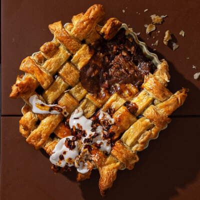 Pulled venison deep-dish pie