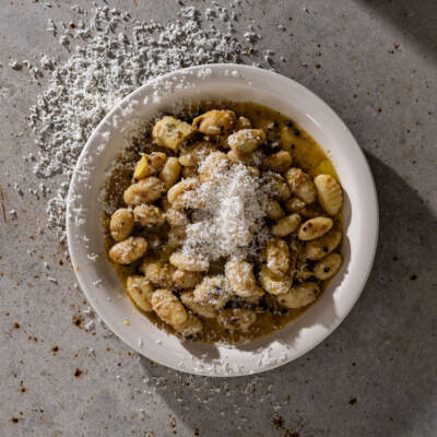 Cacio e pepe gnocchi