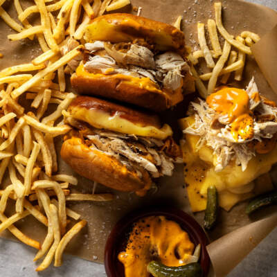 Rotisserie chicken amagwinya burgers
