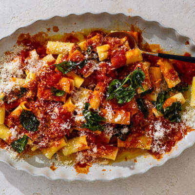 Pasta with home-made tomato sauce