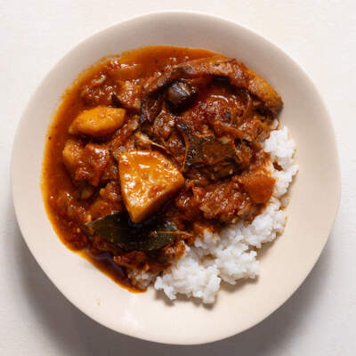 Fragrant tomato-braised lamb